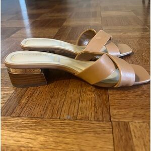 Vince Camuto Women's 7 Jestela Leather Crossband Open Toe Sandals Tan